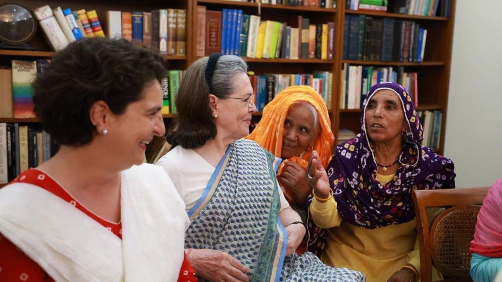 Gandhi family had food with farmer women of Haryana - Satya Hindi