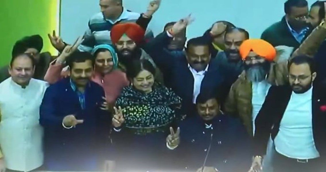 विवादों के बीच चंडीगढ़ मेयर चुनाव में भाजपा की जीत,&nbsp;8 वोट अवैध कैसेः आप