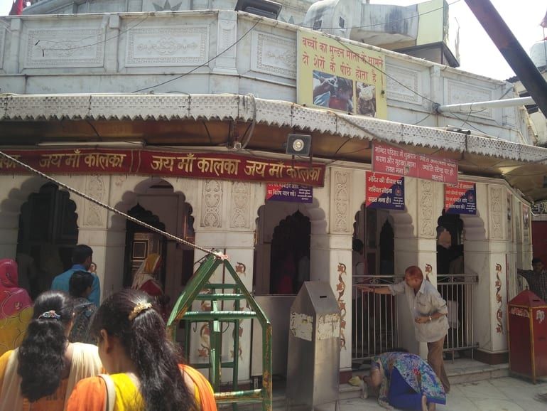Corona: Kalkaji Temple closed in Delhi but thousands of people have reached Shimla, Manali to welcome New Year 2022  - Satya Hindi