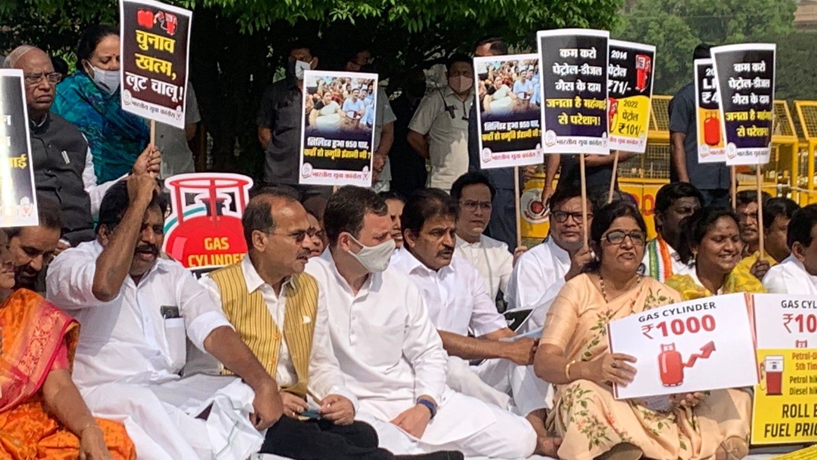 Congress Protest against Petrol Diesel hike - Satya Hindi